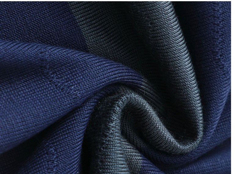 Upper Middle - Aged Man Bottom Shirt Spring And Autumn