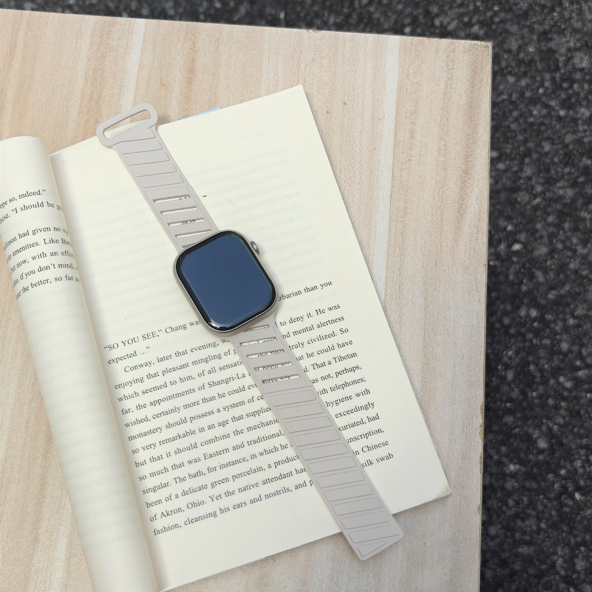 Applicable Twill Silicone Magnetic Watch Band