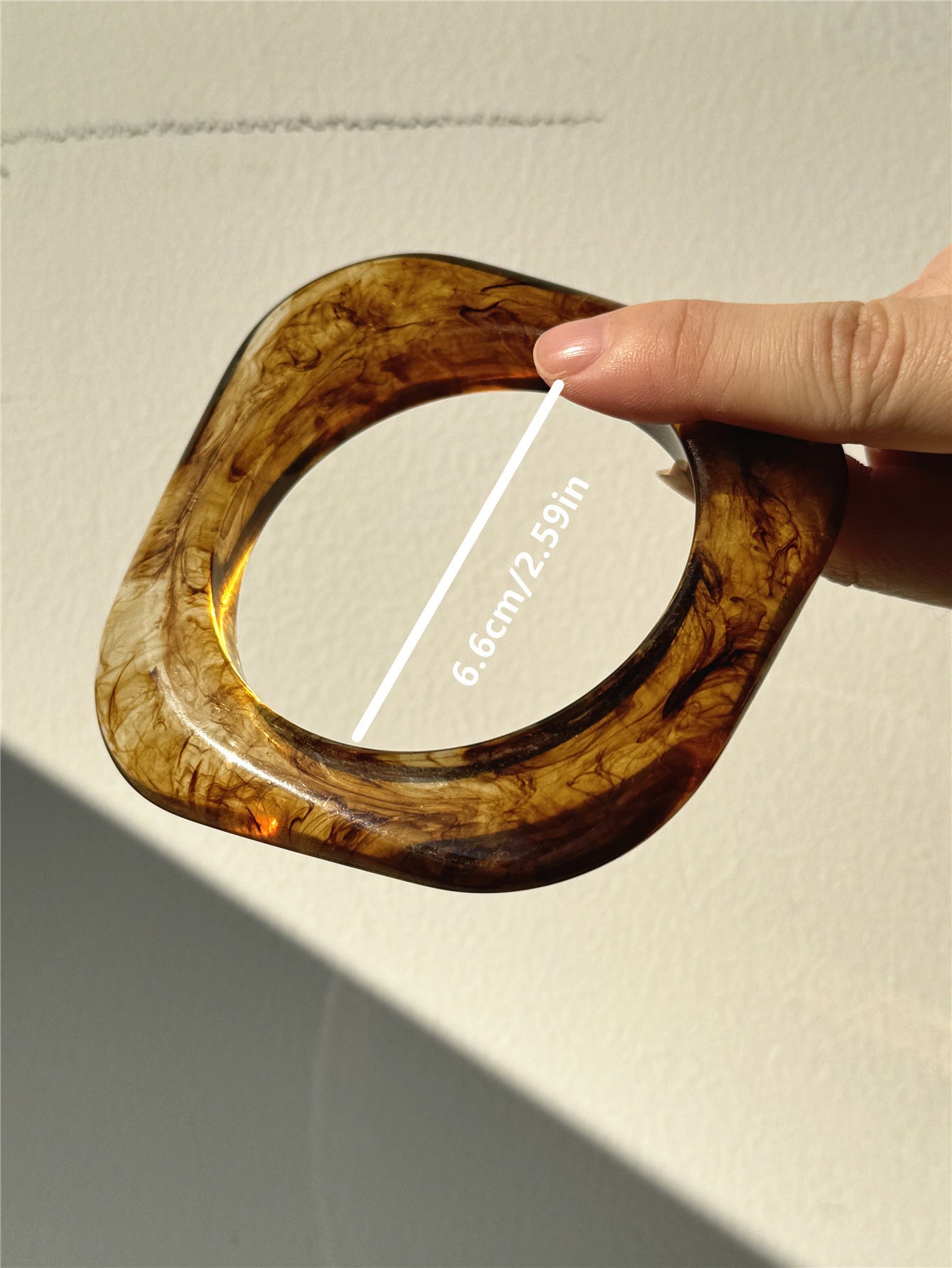 European And American Exaggerated Blooming Irregular Shaped Resin Bracelet