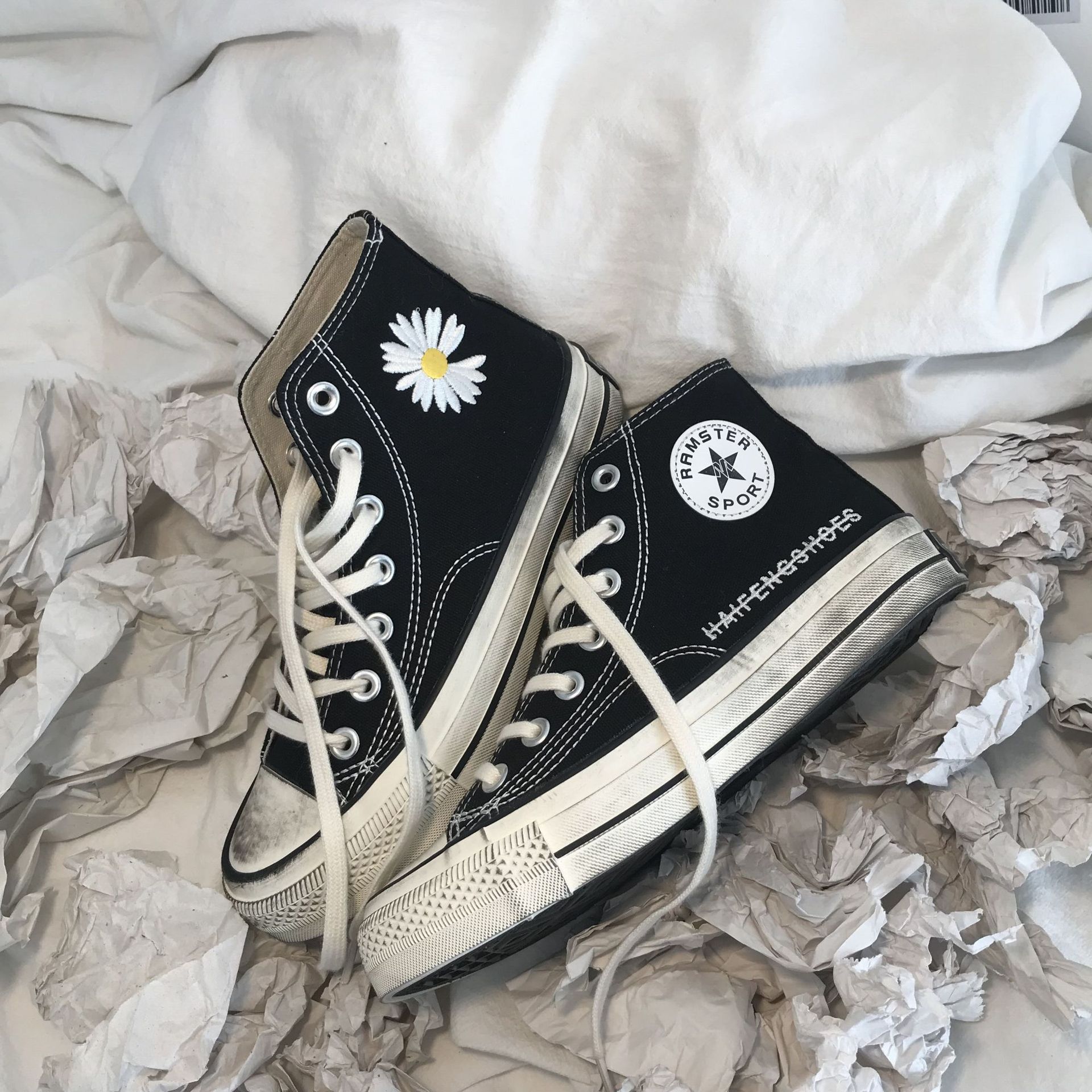 Retro student high-top black canvas shoes