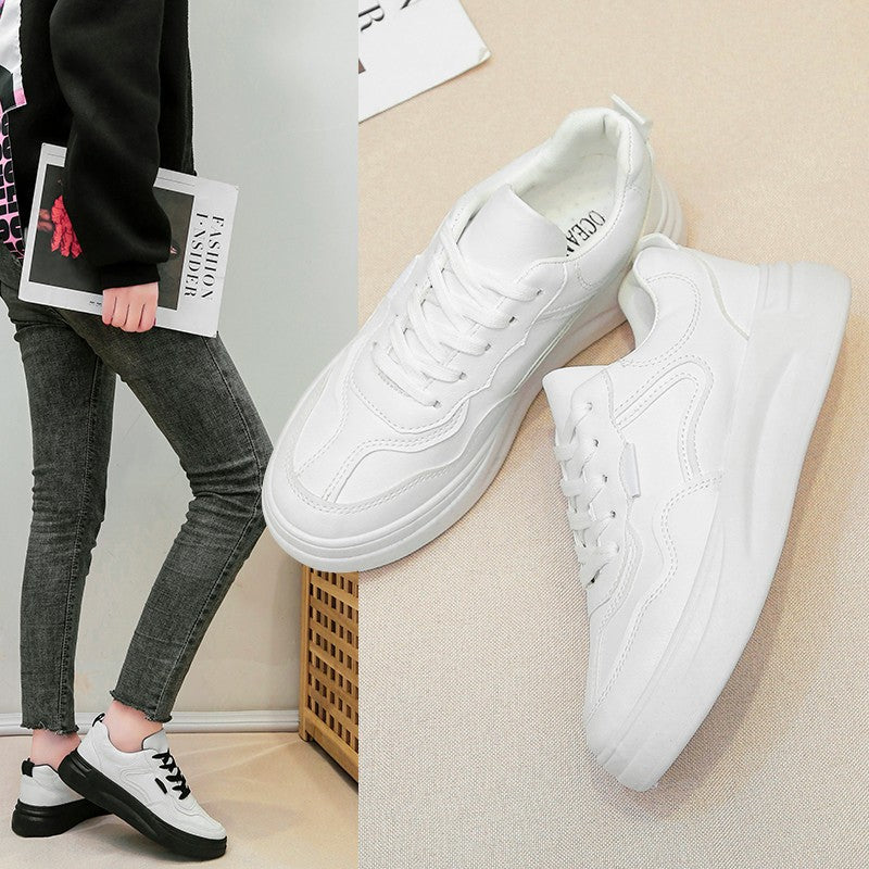 Students Show Feet Small Super Fire Breathable White Sneakers