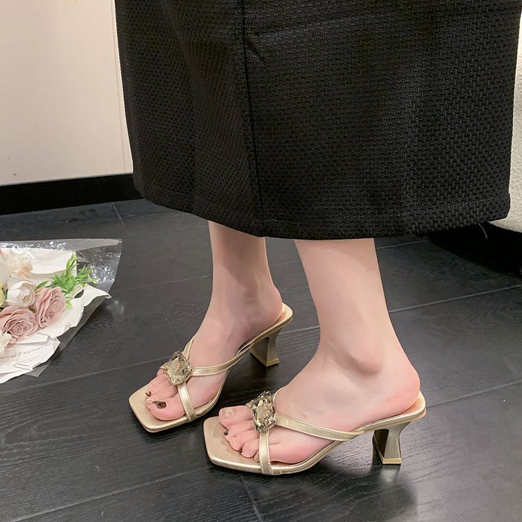 Square Headed Flat Slippers, Fashionable Slippers, Women's Low Heeled One-piece Cool Slippers