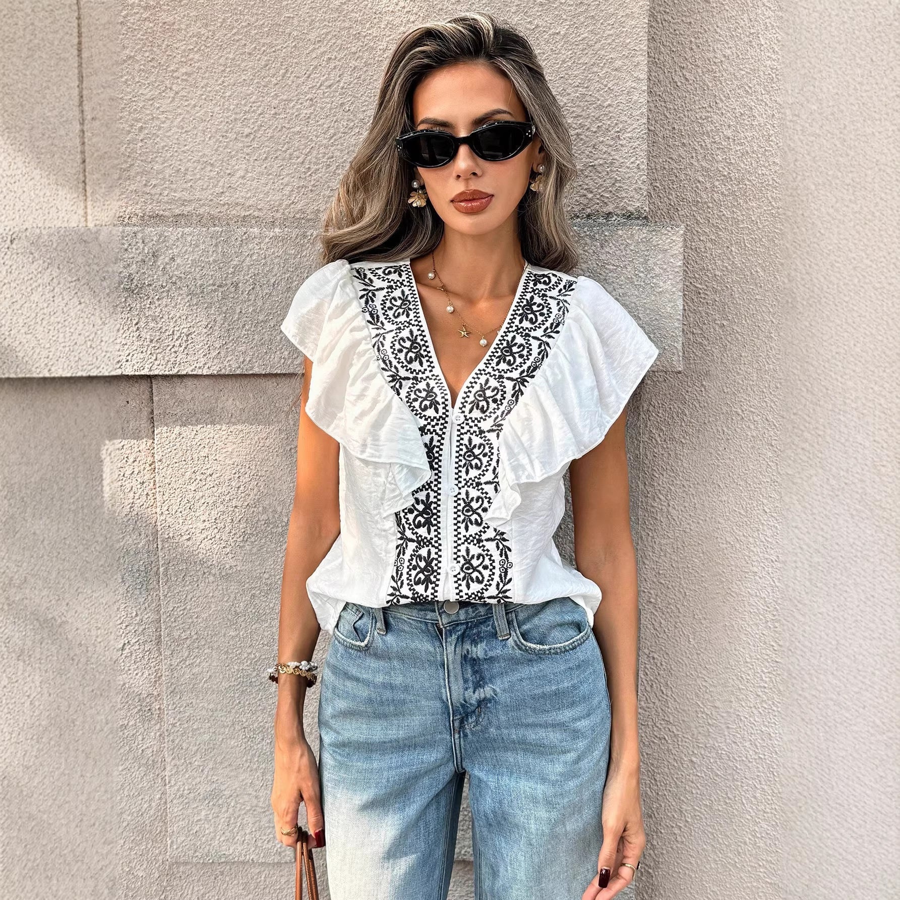 Ruffled V-neck Single-breasted Short-sleeve Top