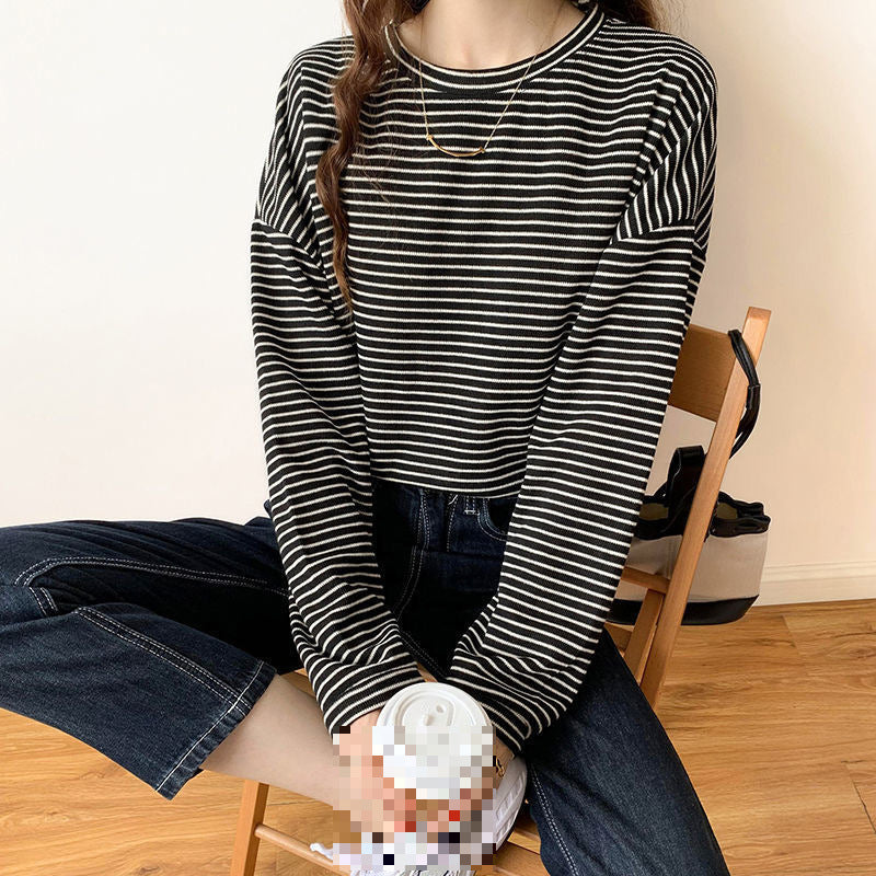 Simple Women's Striped Crewneck Sweatshirt