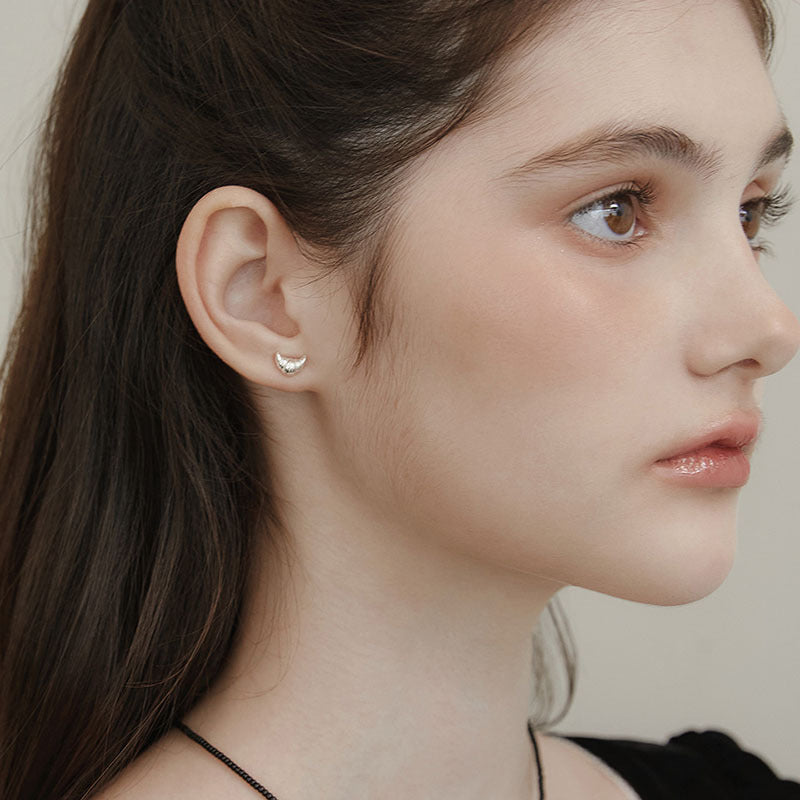 Japanese Minority Design Simple Personality Croissant Stud Earrings