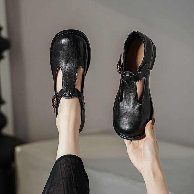 Low Heel Women's Retro Style Leather Flat Shoes