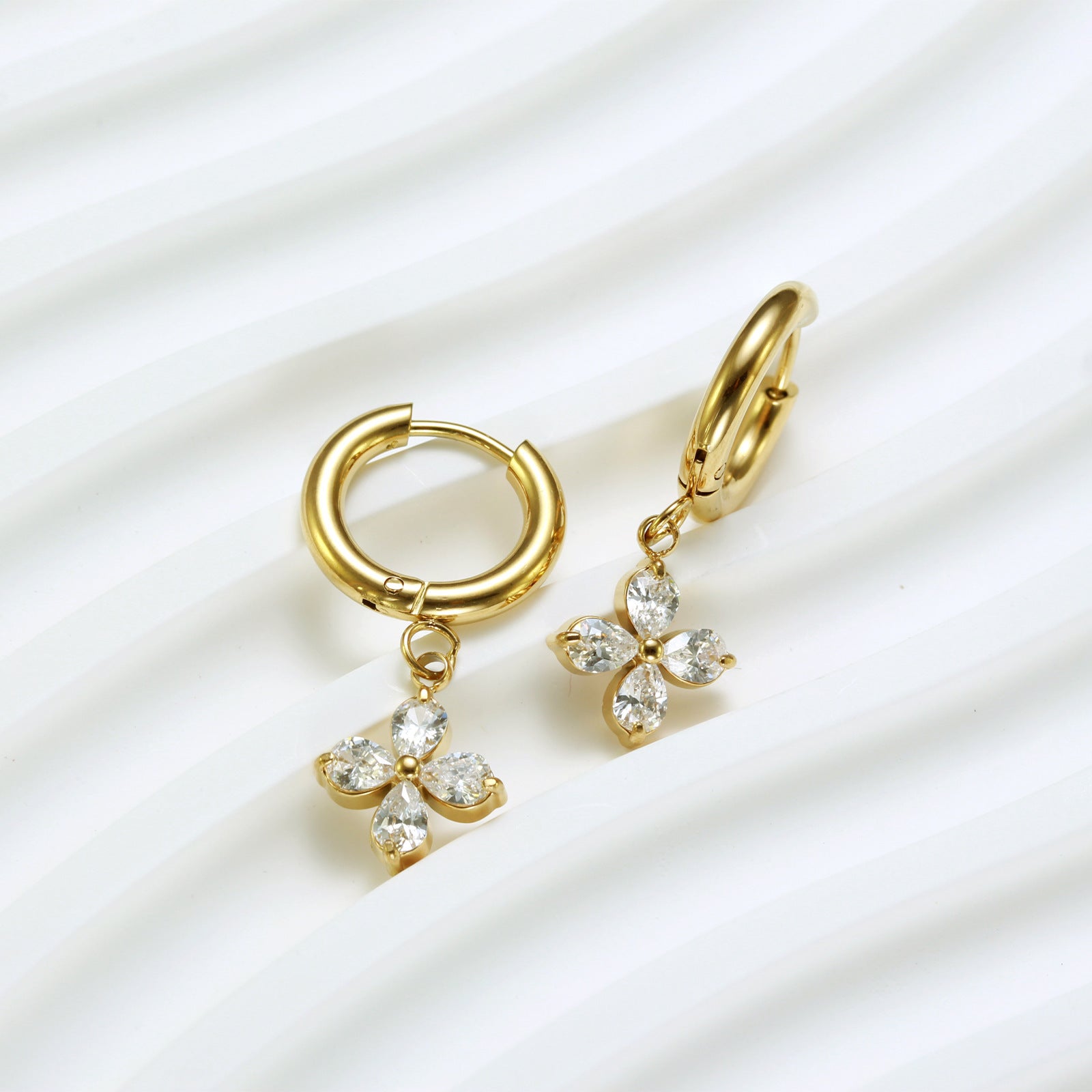 3A Zircon Stainless Steel Simple Bracelet Earrings Ins Niche Women's Ear Clip