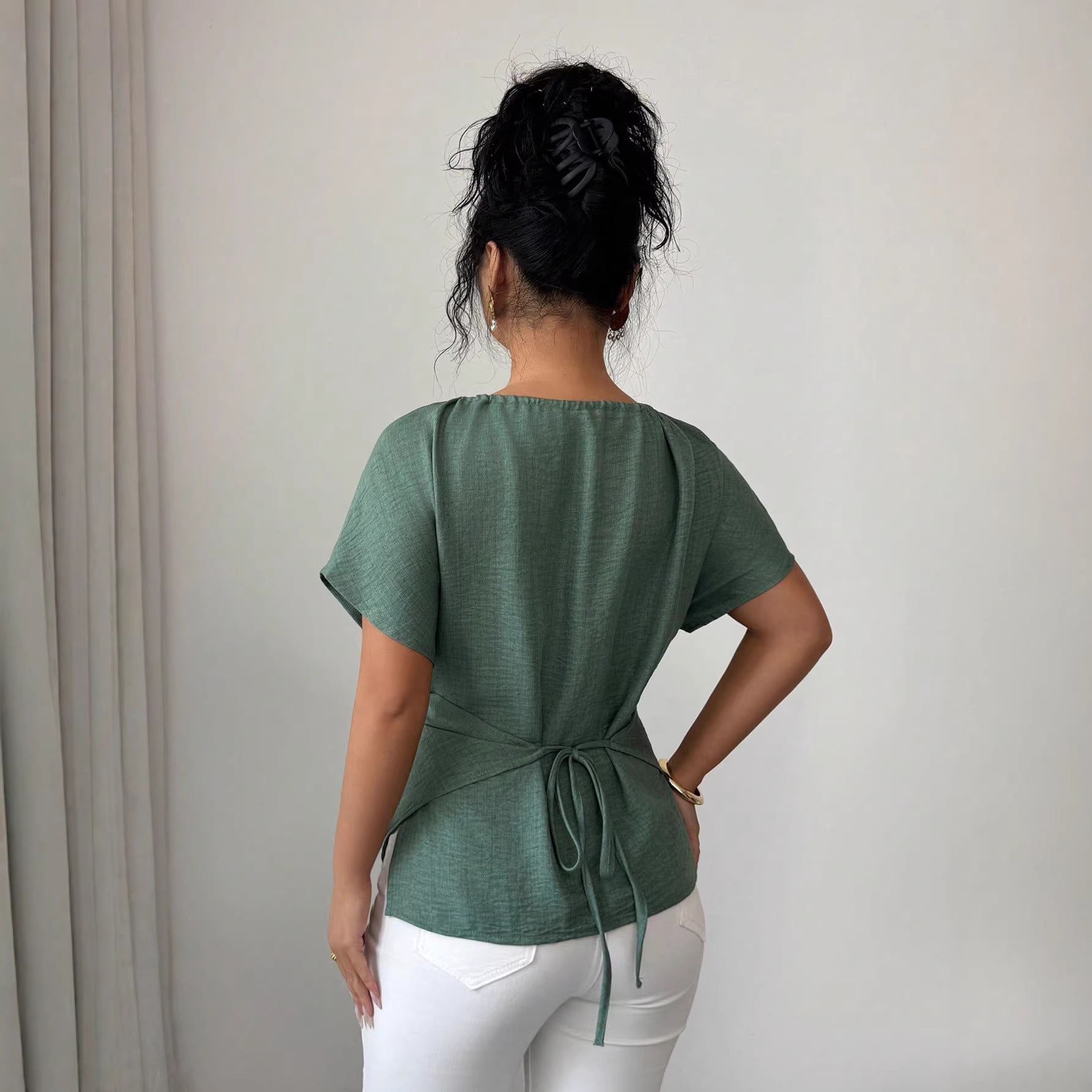 Slim-fit Solid-color Crossover Casual Chic Top