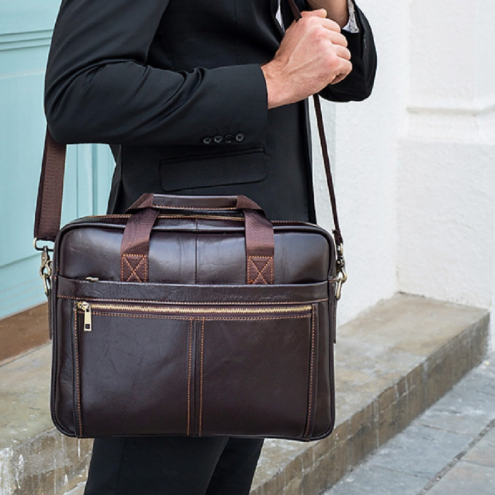 Fashion Personality Men's First Layer Cowhide Handbag