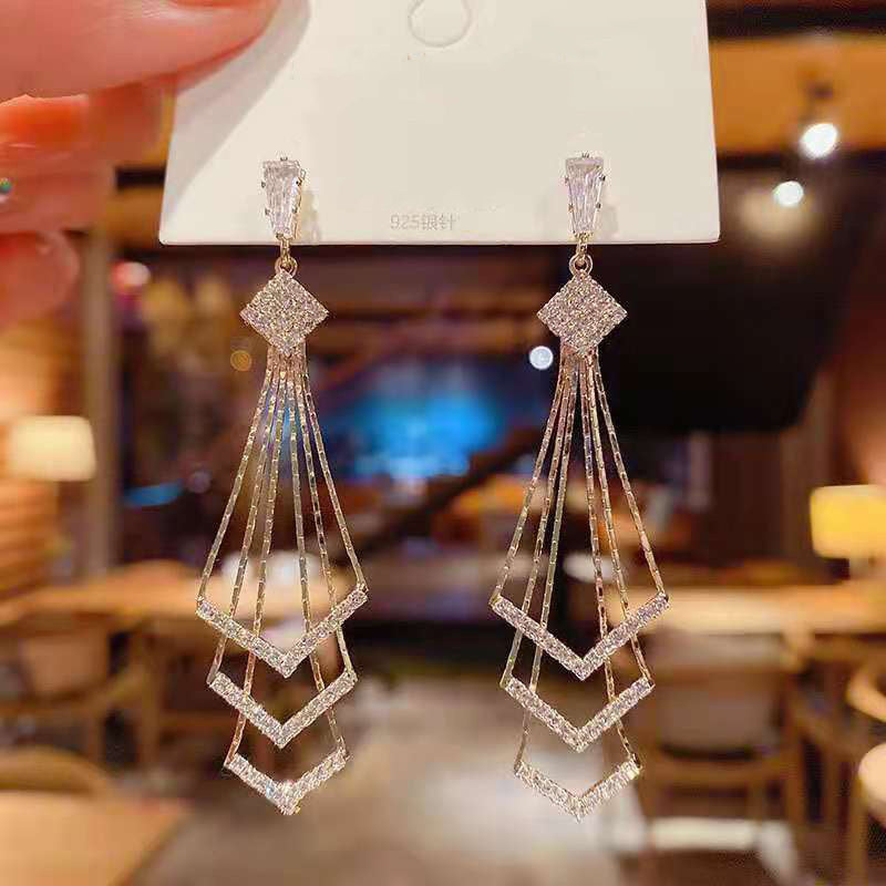 Sterling Silver Needle Light Luxury Tassel Earrings Banquet Style High-grade Long Earrings