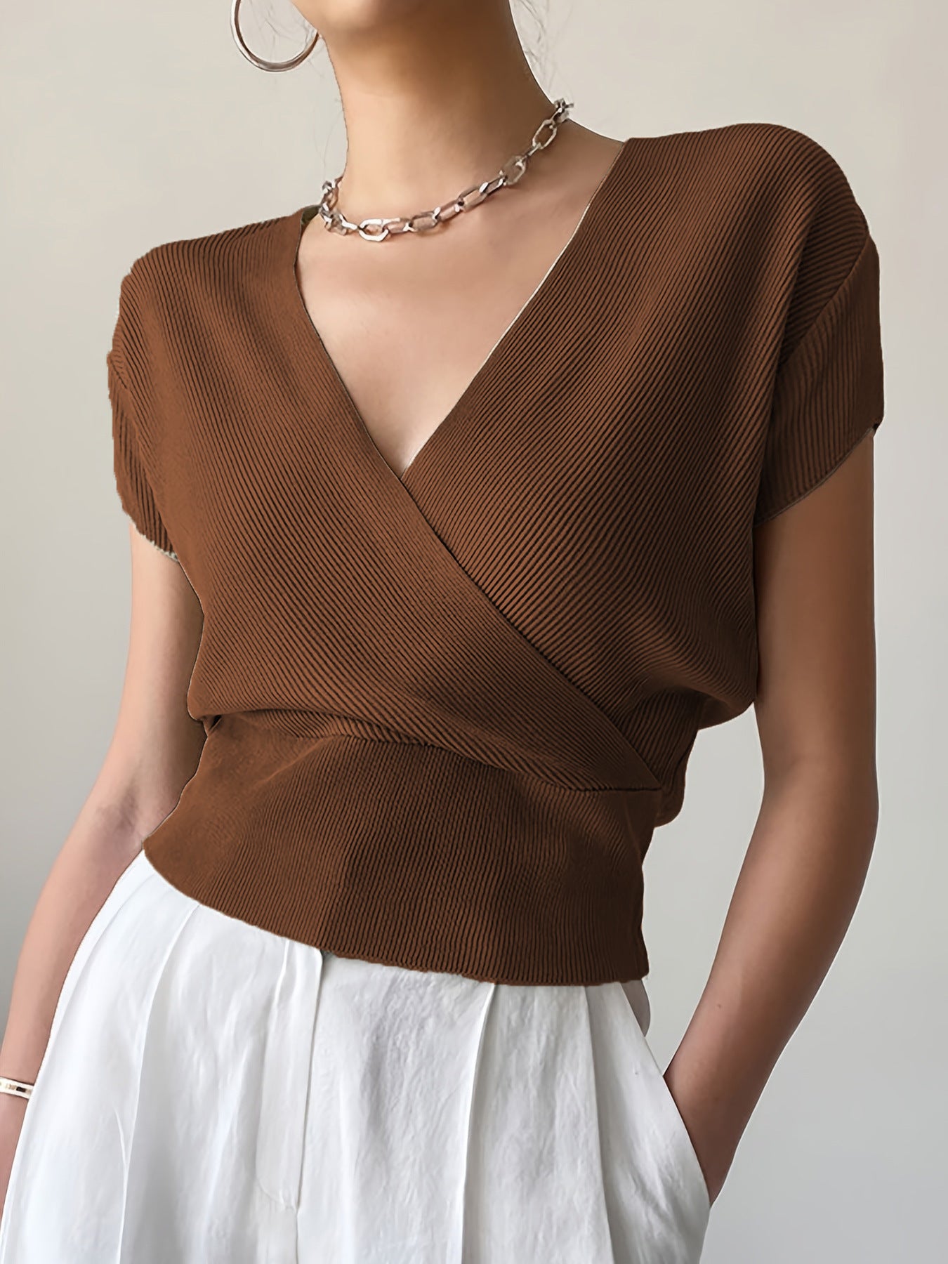 V-neck Knitted Short-sleeve High-waisted Loose T-shirt Knitted Top