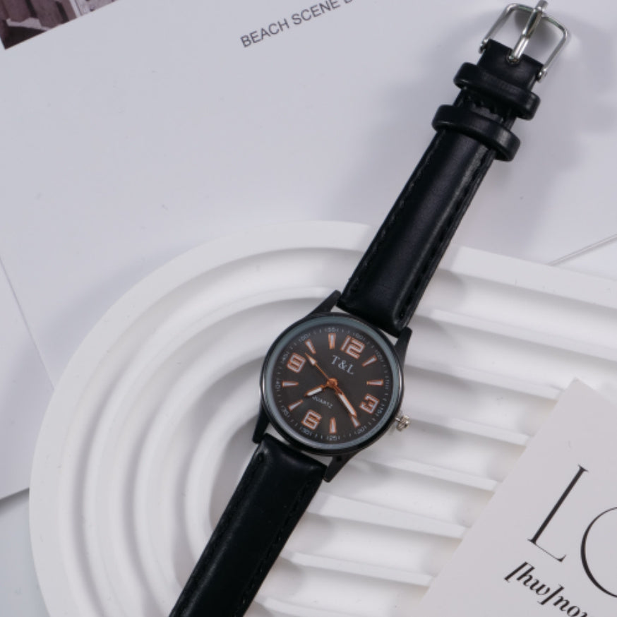 Men's Leather Strap Sports Pointer Quartz Watch