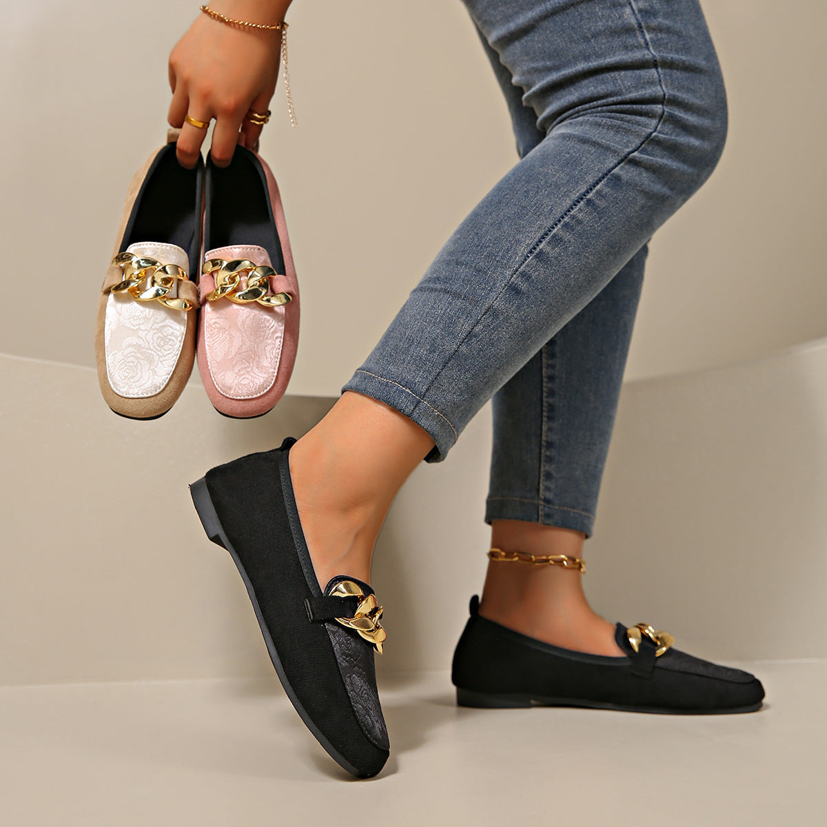 Women's Metal Flat Lazy Doug Shoes