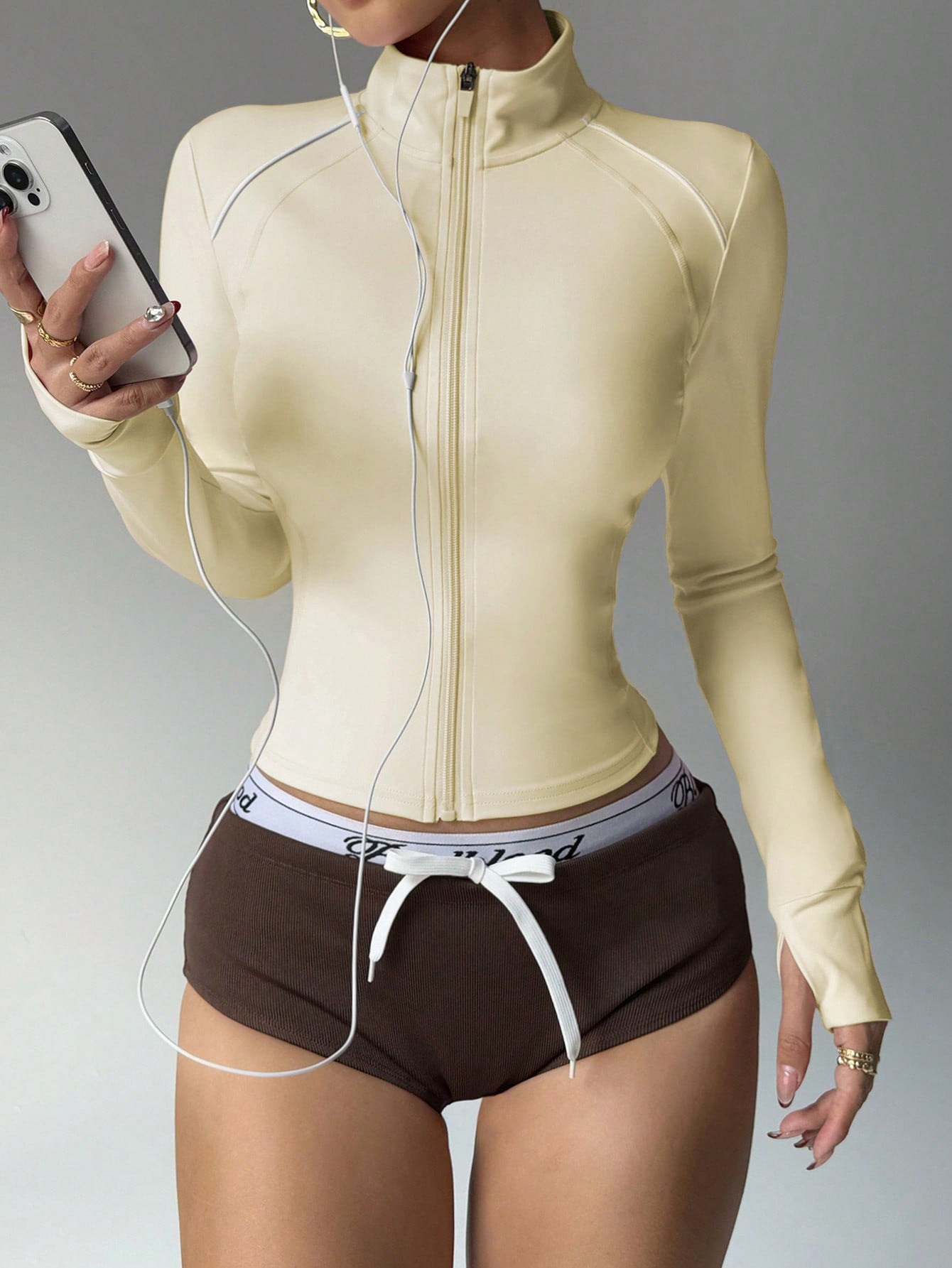 Short Contrast Color Sports Yoga Jacket Fitness Zip Long Sleeve Coat