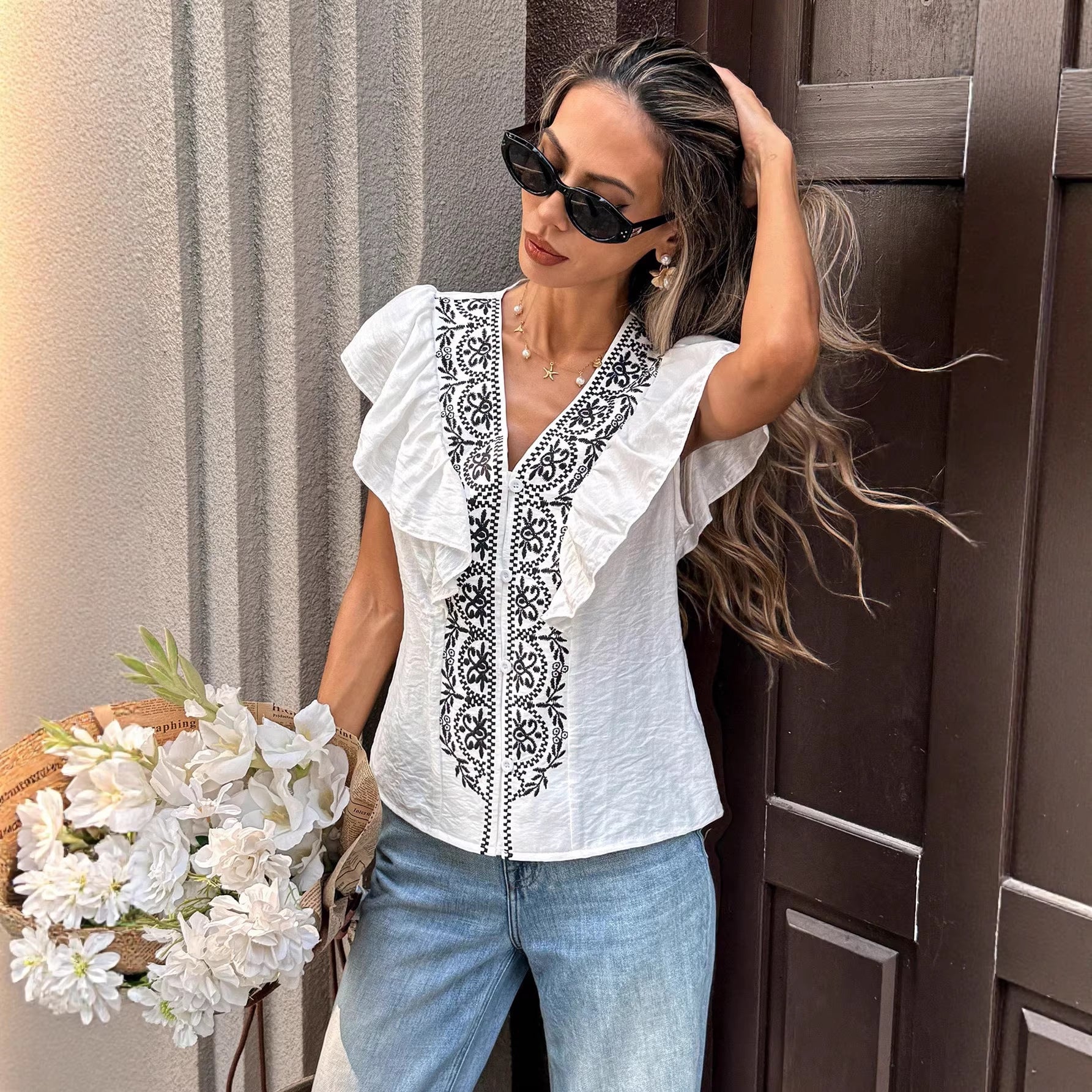 Ruffled V-neck Single-breasted Short-sleeve Top