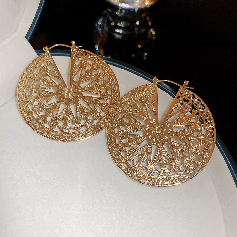Silver Needle European And American Irregular Water Drop Lovely Geometric Earrings