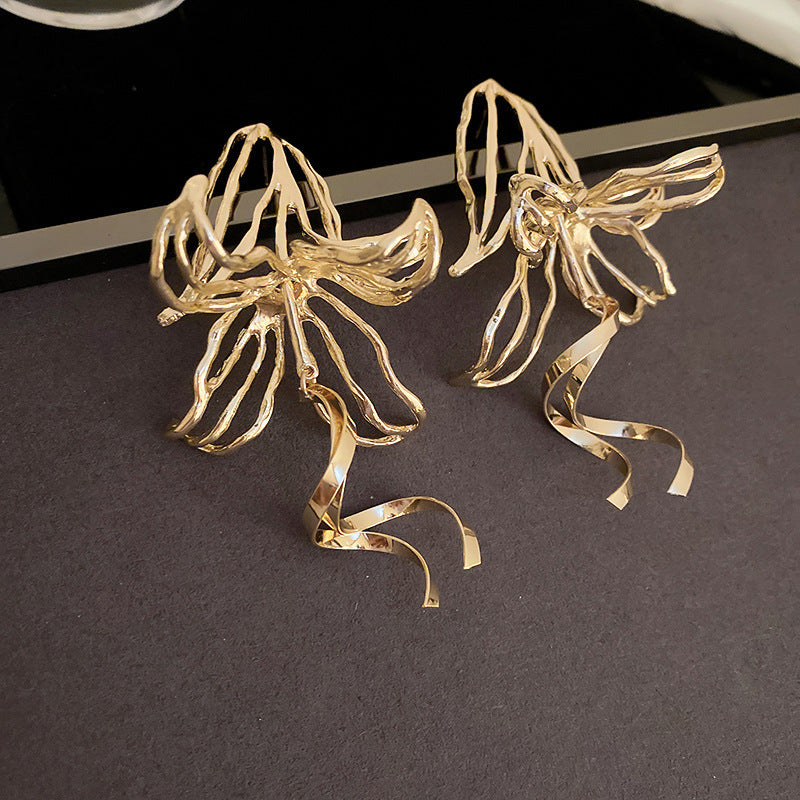 Silver Needle European And American Irregular Water Drop Lovely Geometric Earrings