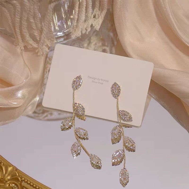 Sterling Silver Needle Light Luxury Tassel Earrings Banquet Style High-grade Long Earrings
