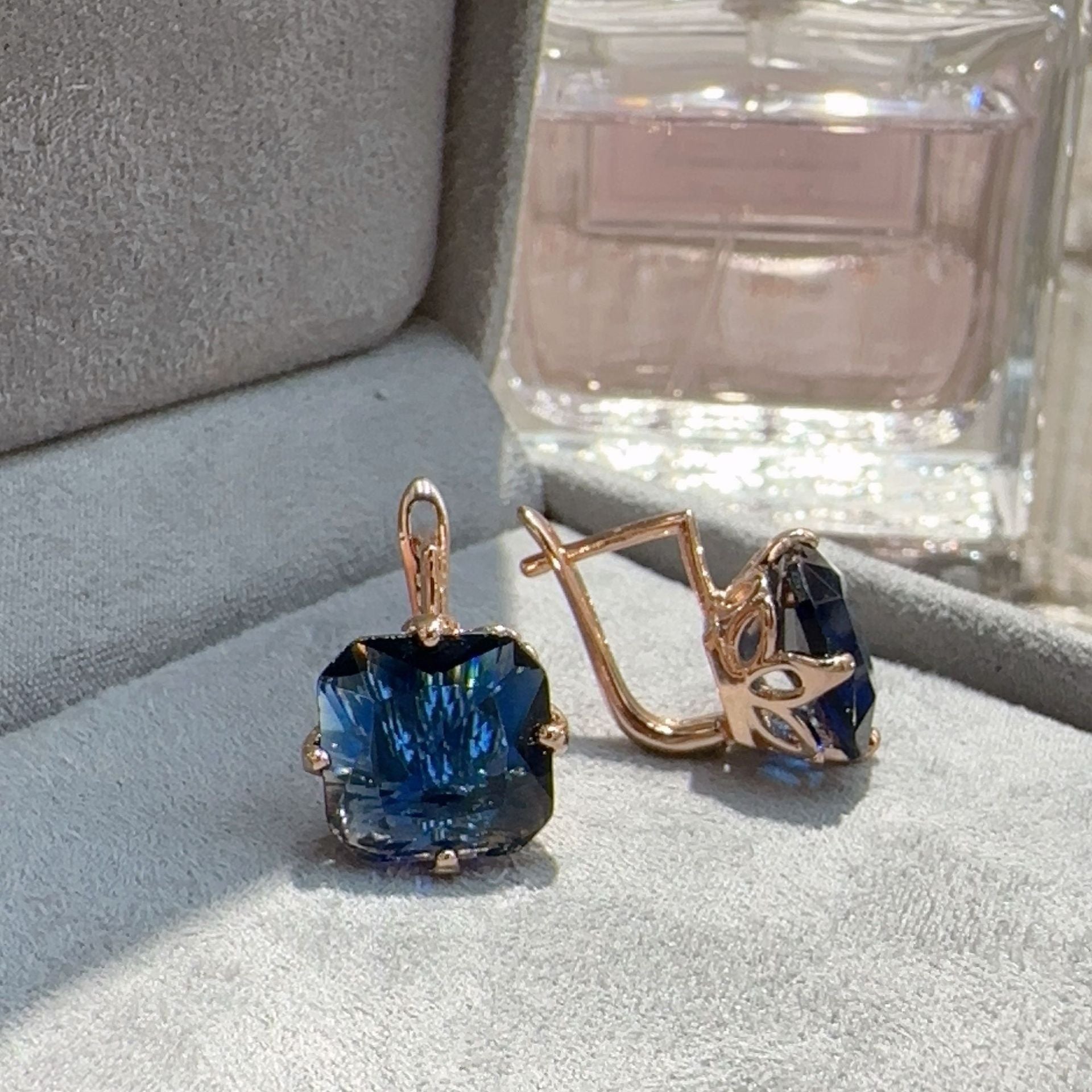 Ornament Sapphire Earrings And Necklace Set