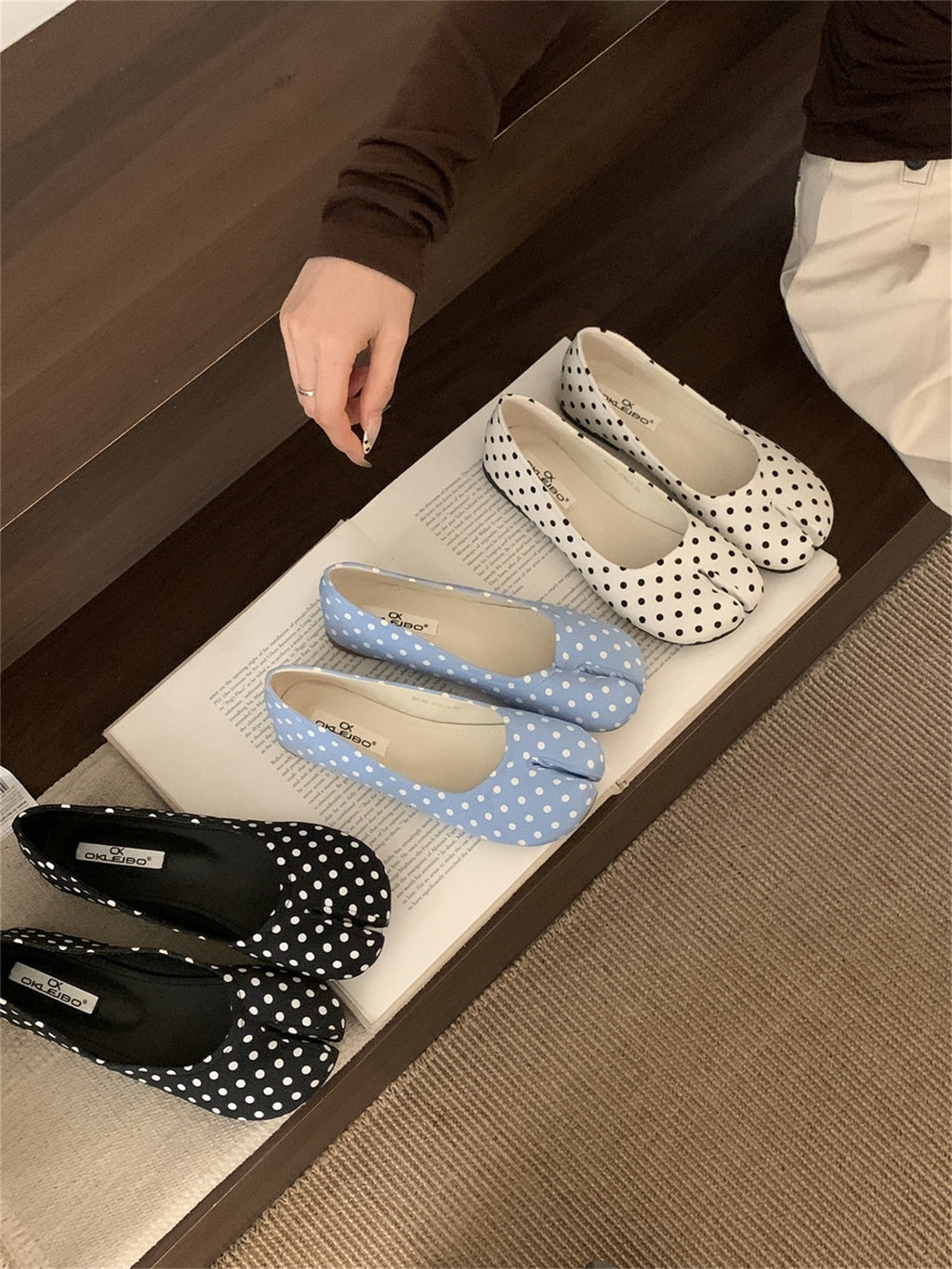 Horseshoe Split Toe Sheep Hooves Shallow Mouth Soft Bottom Flat Shoes