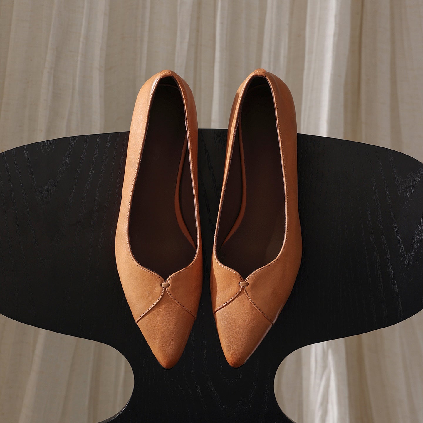 Women's Washed Full-Grain Cowhide Kitten Heel Pumps, Pointed Toe Handcrafted Leather Dress Shoes