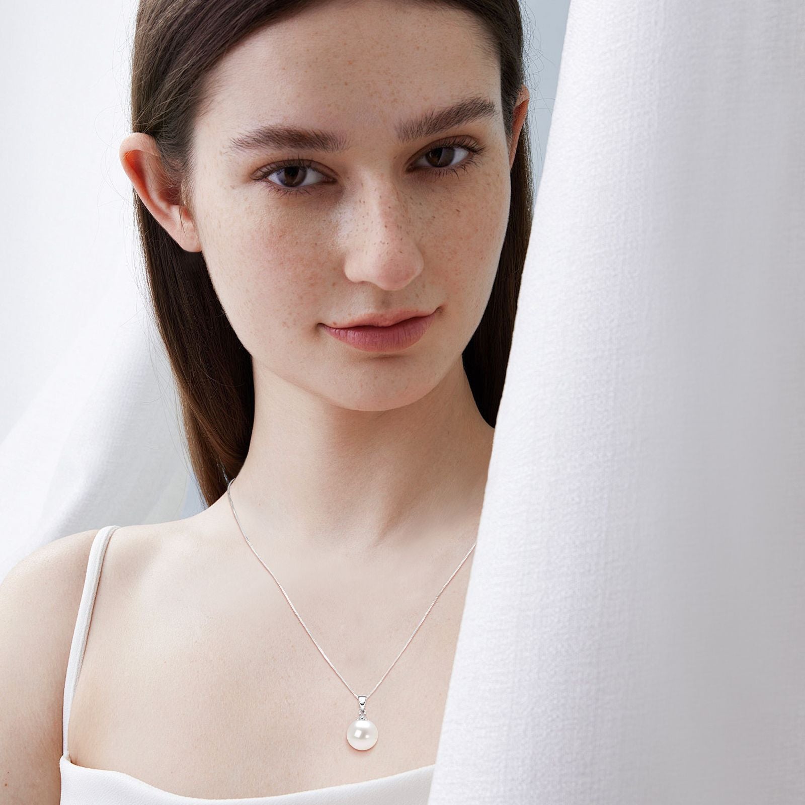 Small Light Bulb Necklace S925 Sterling Silver Simple And Versatile Single