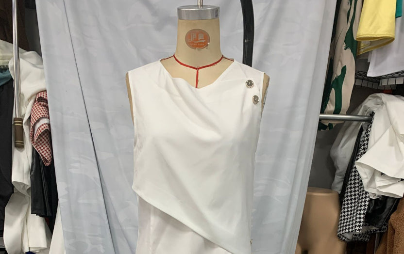 Women's Sleeveless Fashionable Chic Casual Top