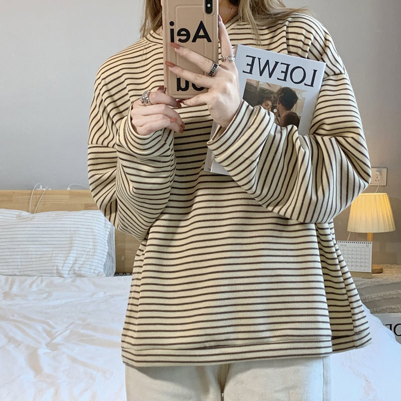 Simple Women's Striped Crewneck Sweatshirt