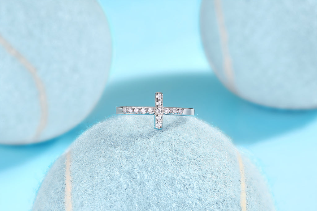 1Holy Light Cross - A Fashionable And Luxurious Jewelry Piece Set With Moissanite S925 Sterling Silver And Platinum-plated Diamond Prohibit TikTok sales