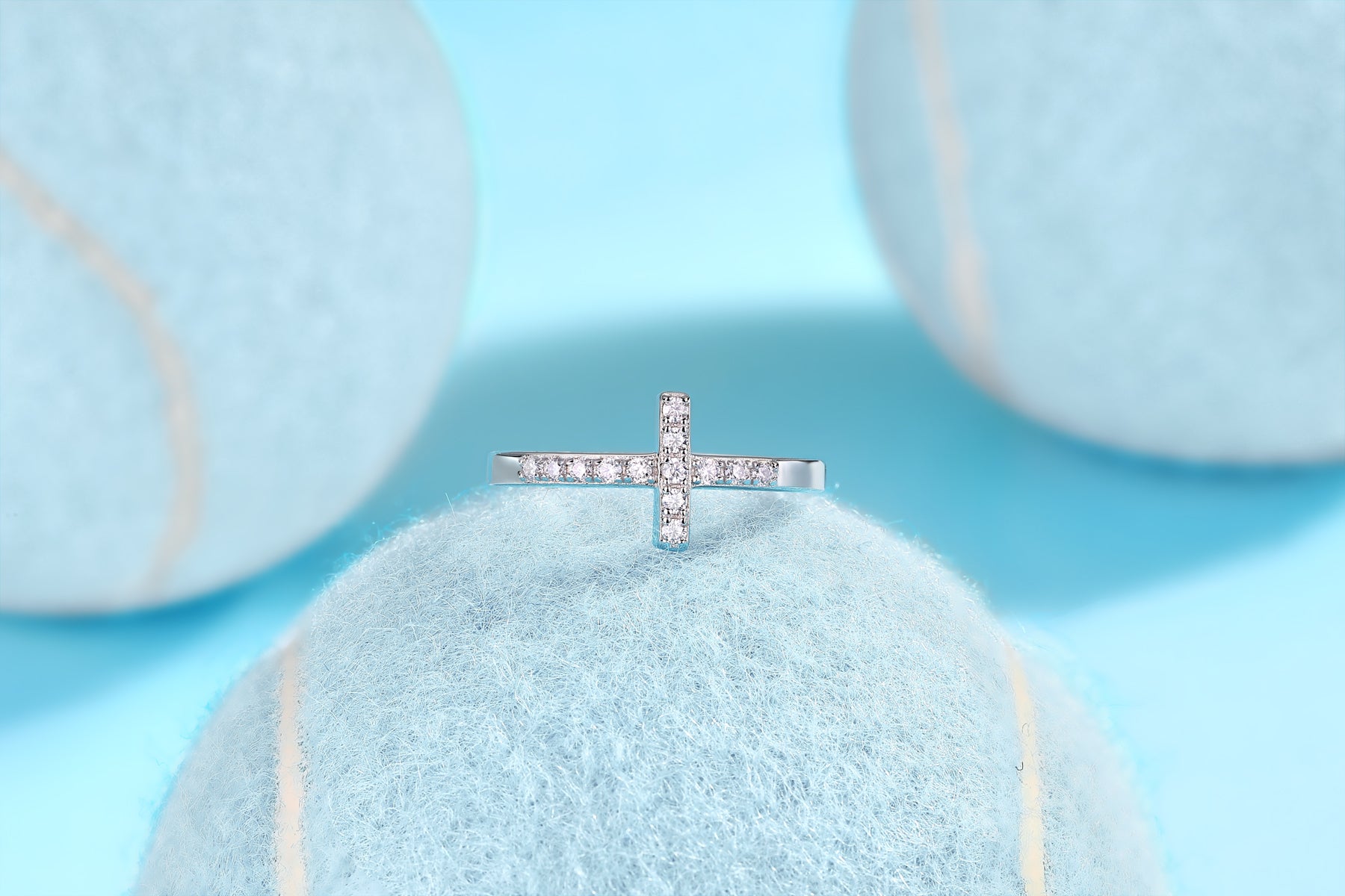 1Holy Light Cross - A Fashionable And Luxurious Jewelry Piece Set With Moissanite S925 Sterling Silver And Platinum-plated Diamond Prohibit TikTok sales