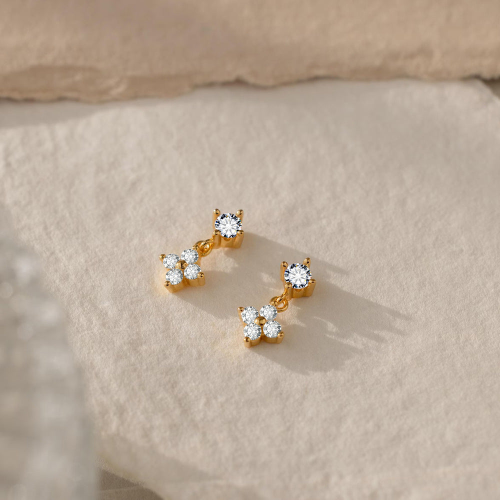 Women's Simple Fashion Zircon Flower Earrings