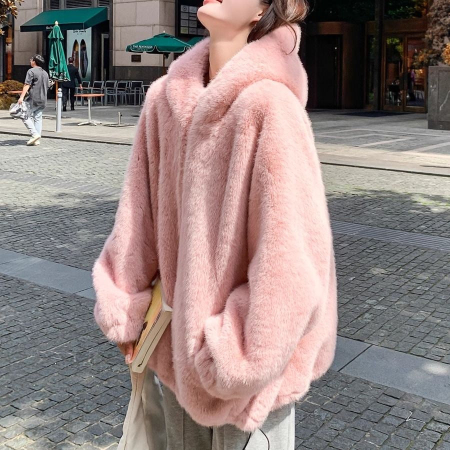Womens Faux Lambswool Fur Coat Loose-fitting Thickened Hooded Short Fur Jacket In A Soft Feminine Style