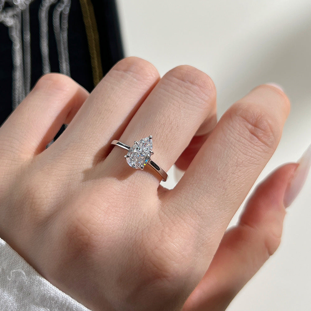 Sterling Silver High-grade Pear-shaped Zircon Inlaid Exquisite Closed Ring