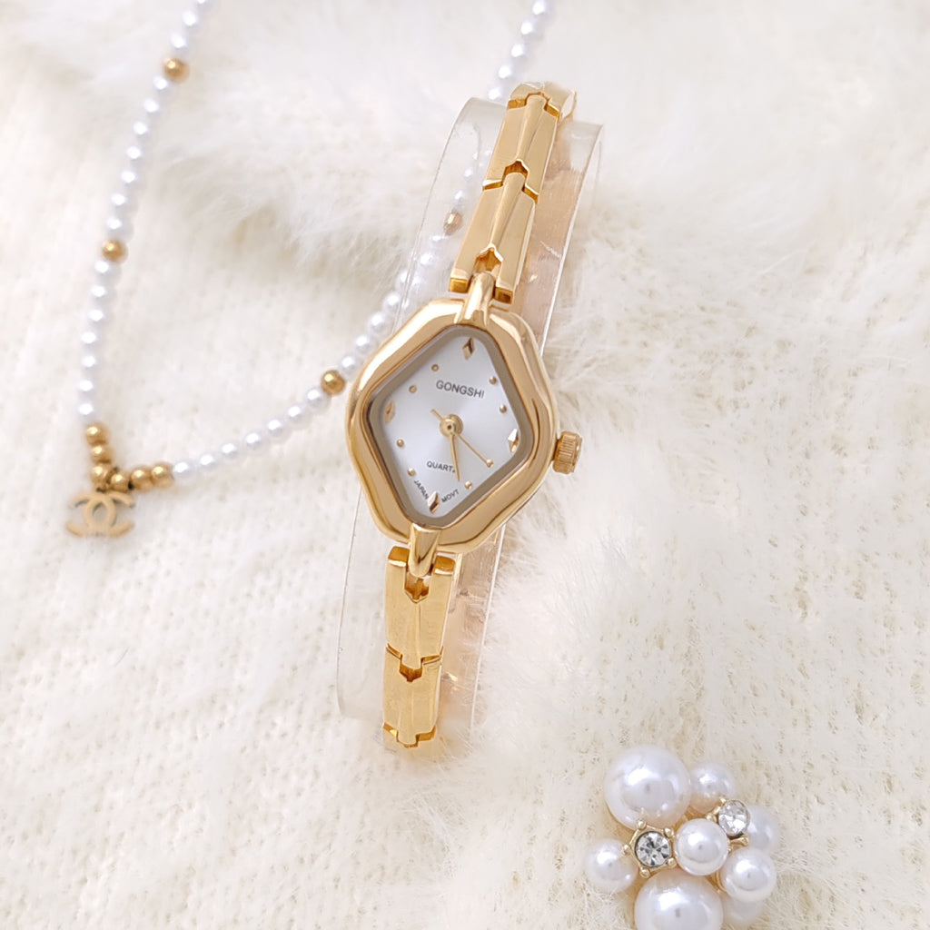 Special Interest Light Luxury Temperament Wild Diamond Waterproof Bracelet Watch