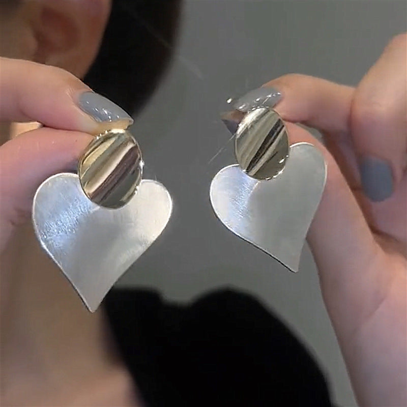 Fashion High-grade Light Luxury Minority Retro Hong Kong Style Earrings