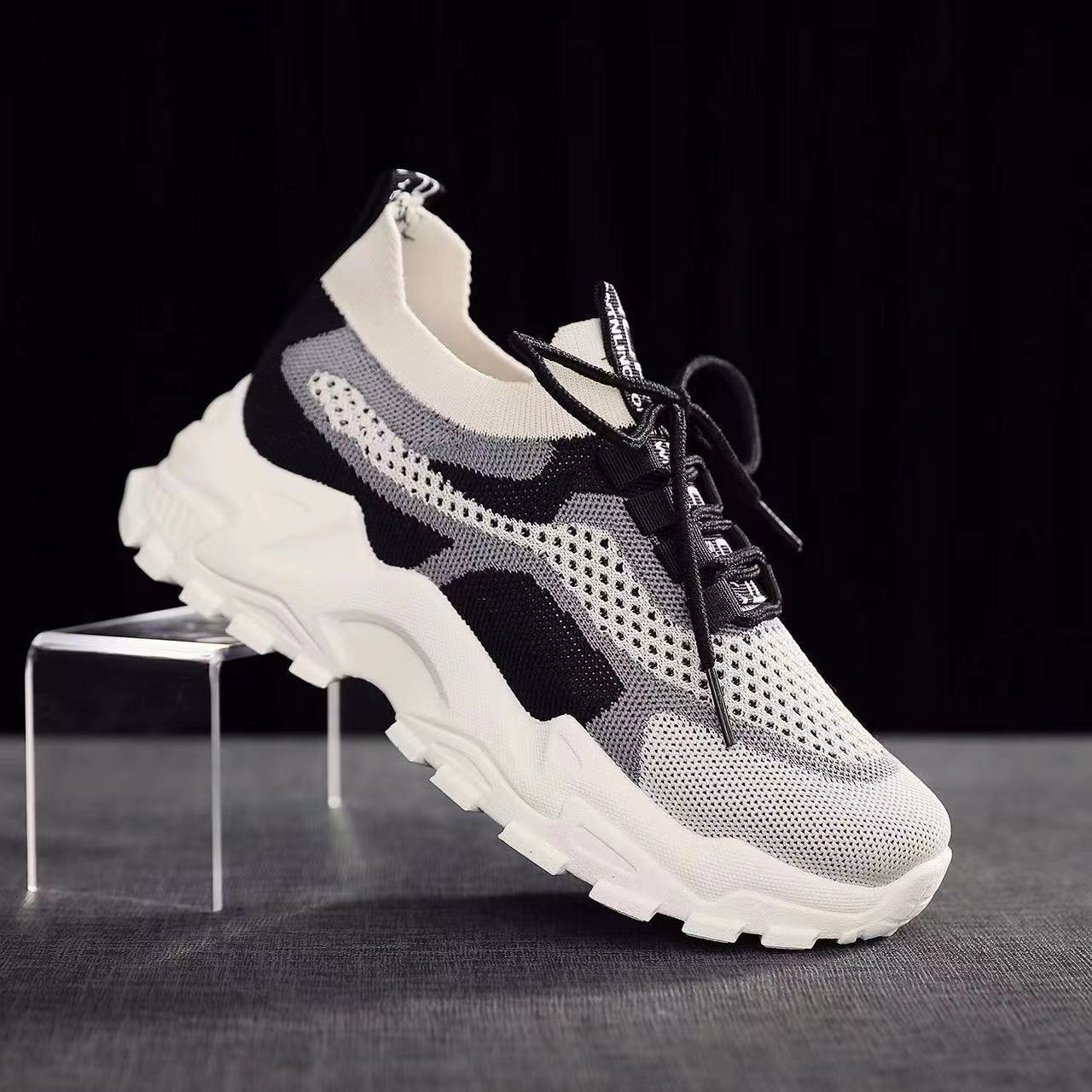 Women's Dad Soft Sole Lightweight And Breathable Sports Shoes