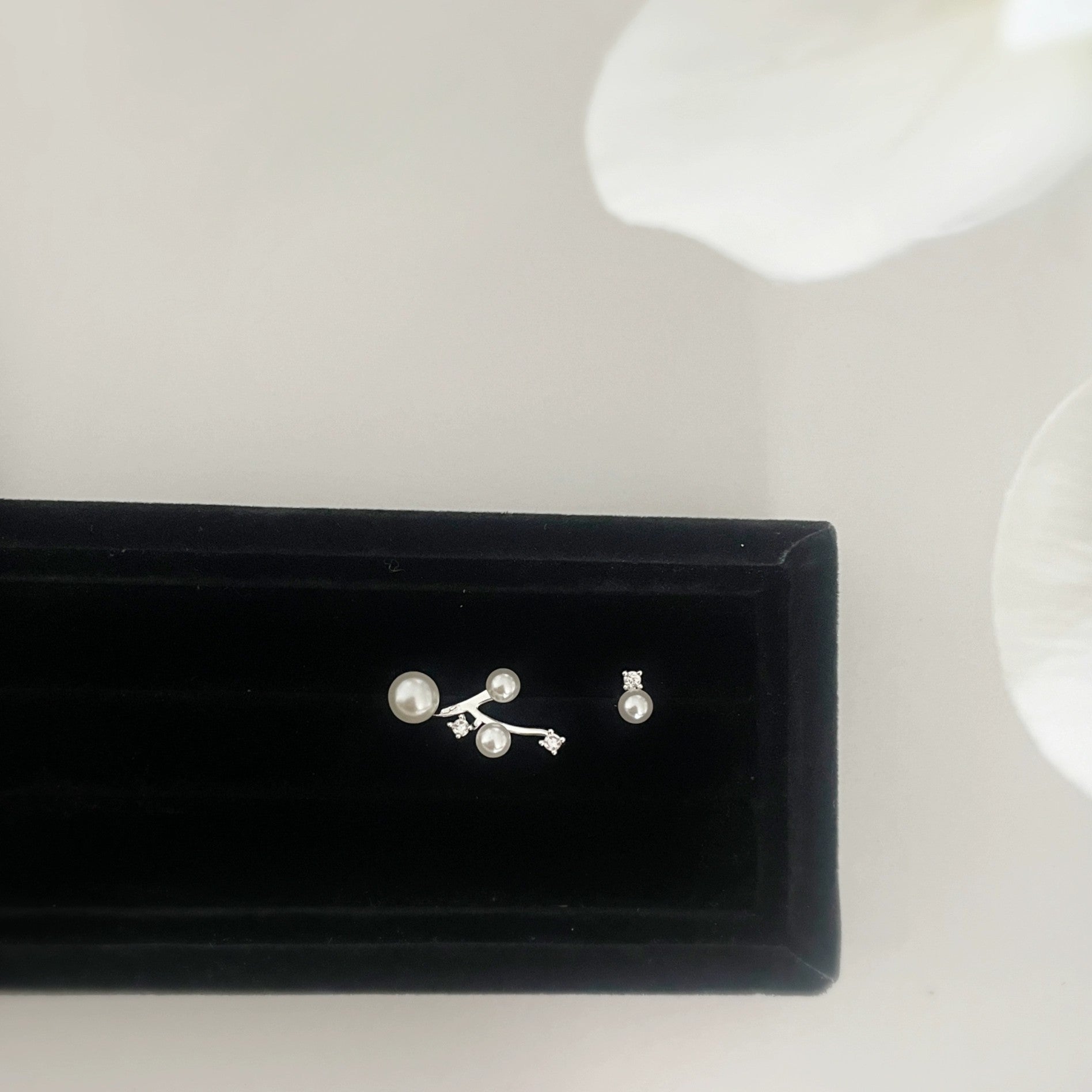 S925 Sterling Silver Starry Pearl Stud Earrings