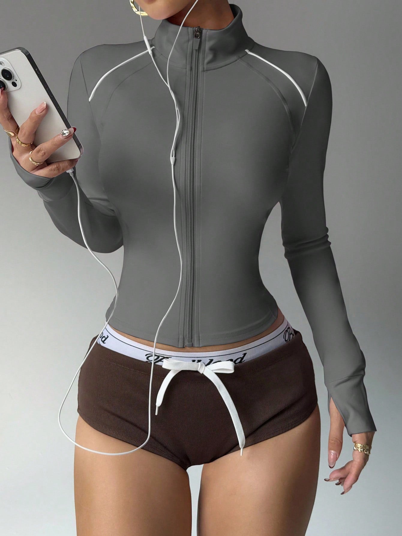 Short Contrast Color Sports Yoga Jacket Fitness Zip Long Sleeve Coat