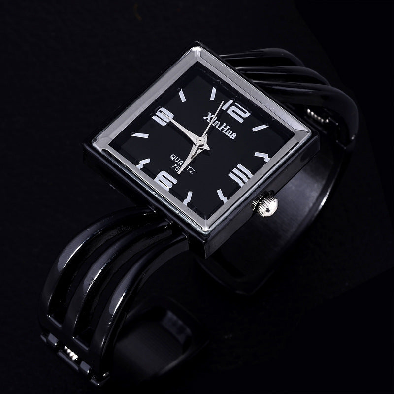 Middle East Ladies Bracelet Quartz Watch