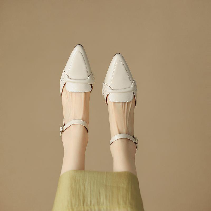 Pointed Toe Chunky Heel Retro Closed Toe Women's Sandals