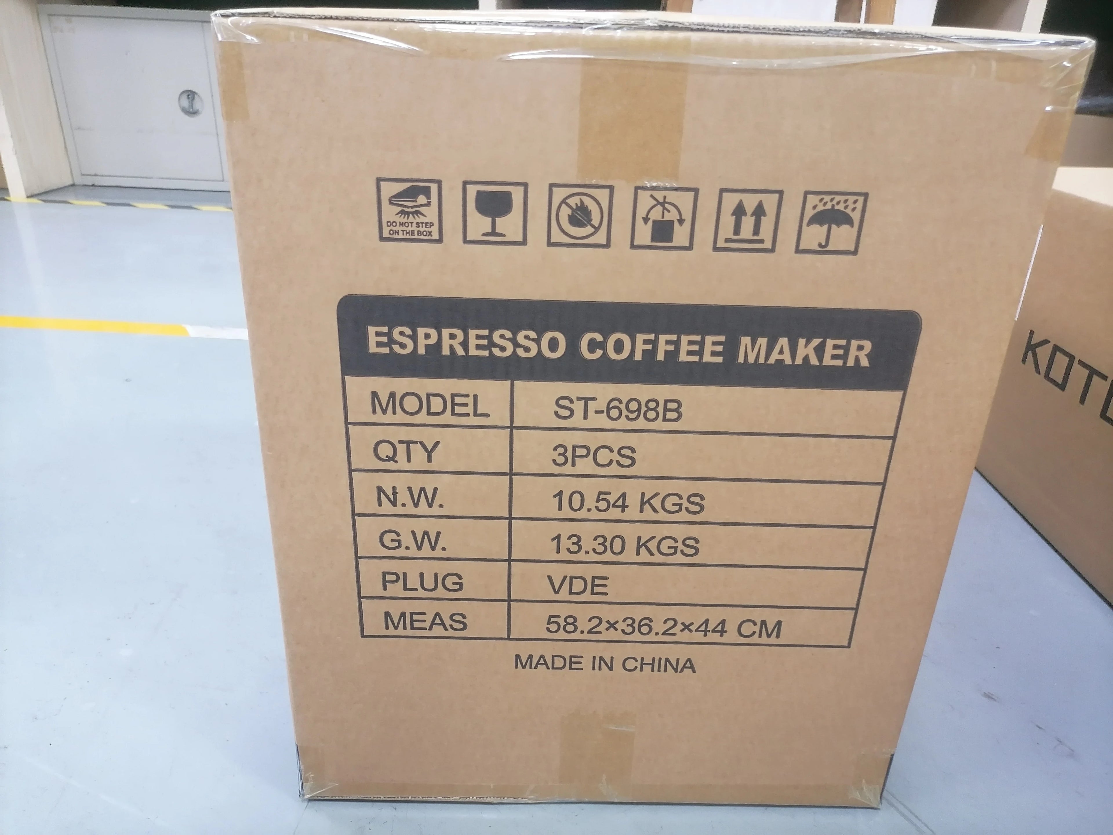 Italian Semi-Automatic Coffee Machine Professional Cappuccino Espresso Coffee Maker With Milk Frother for Home