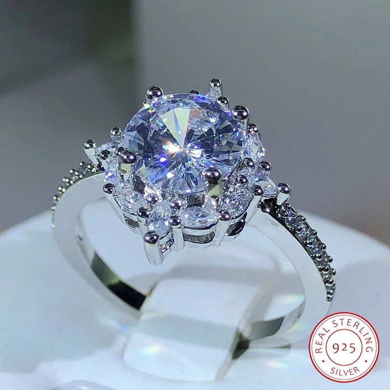 925 Silver Luxury Female Snowflake Ring Fashion Silver Color Crystal Zircon Stone Ring Vintage Wedding Rings For Women