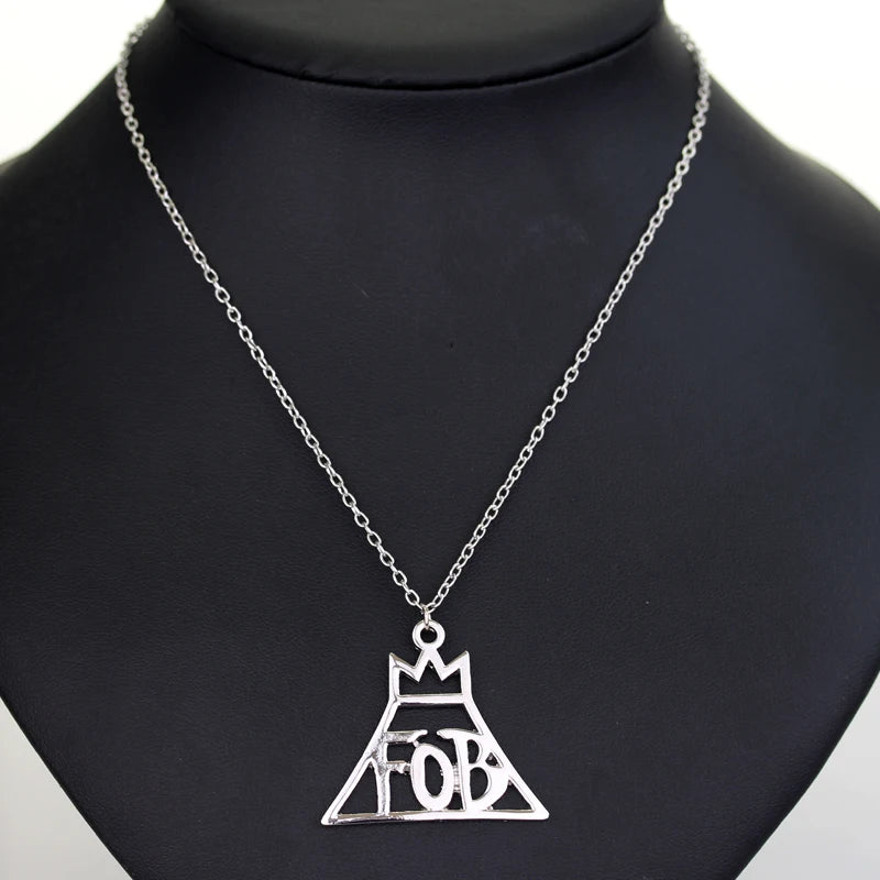 Punk Rock Band Necklace Fashion Gothic Sexy Pop Star Singer Music Band Pendant Link Chain for Women Men Fans Gifts