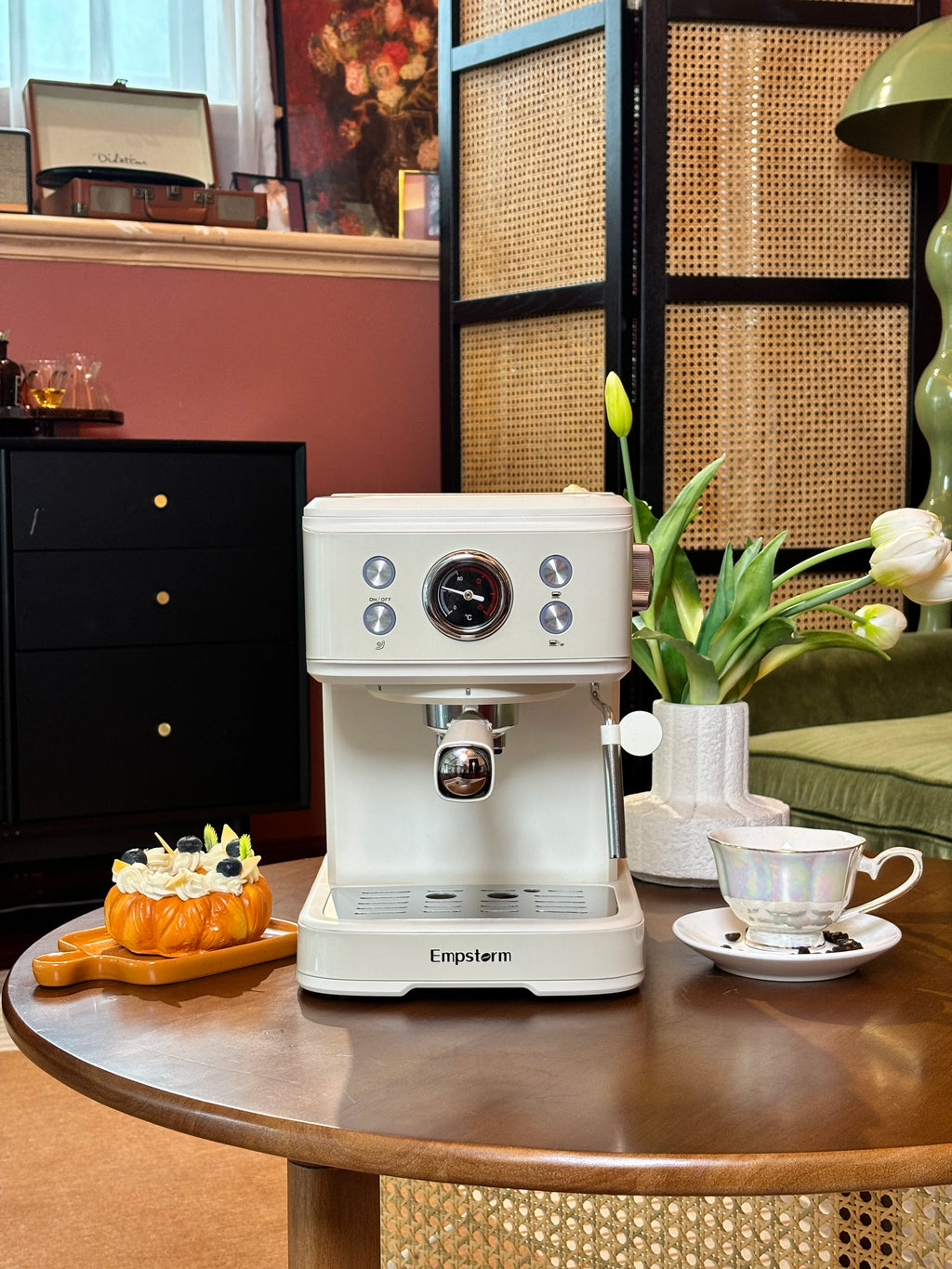 Empstorm Retail Price Original Design White 04E Espresso Machines 20 Bar Semi Automatic Coffee Machine for Cappuccino