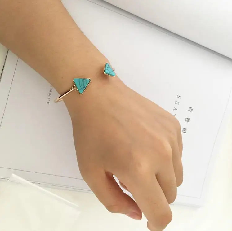 Punk 2020 new fashion bracelet personality simple geometric white / blue triangle bracelet lady wholesale sales