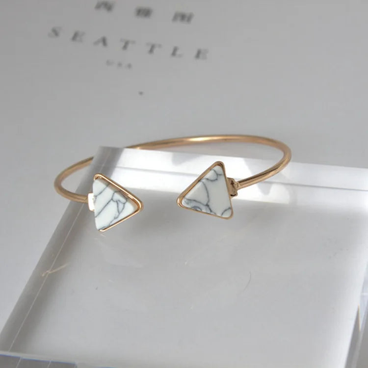 Punk 2020 new fashion bracelet personality simple geometric white / blue triangle bracelet lady wholesale sales