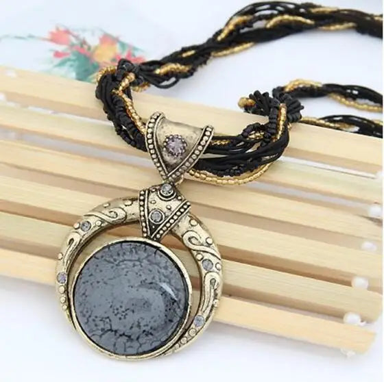 2025 New Vintage Ethnic Necklace Fashion Jewelry Hot Fashion Retro Bohemia Style Multilayer Beads Chain Stone Pendant Necklace