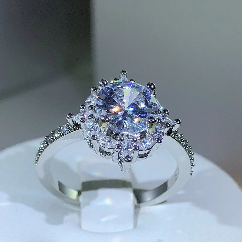 925 Silver Luxury Female Snowflake Ring Fashion Silver Color Crystal Zircon Stone Ring Vintage Wedding Rings For Women