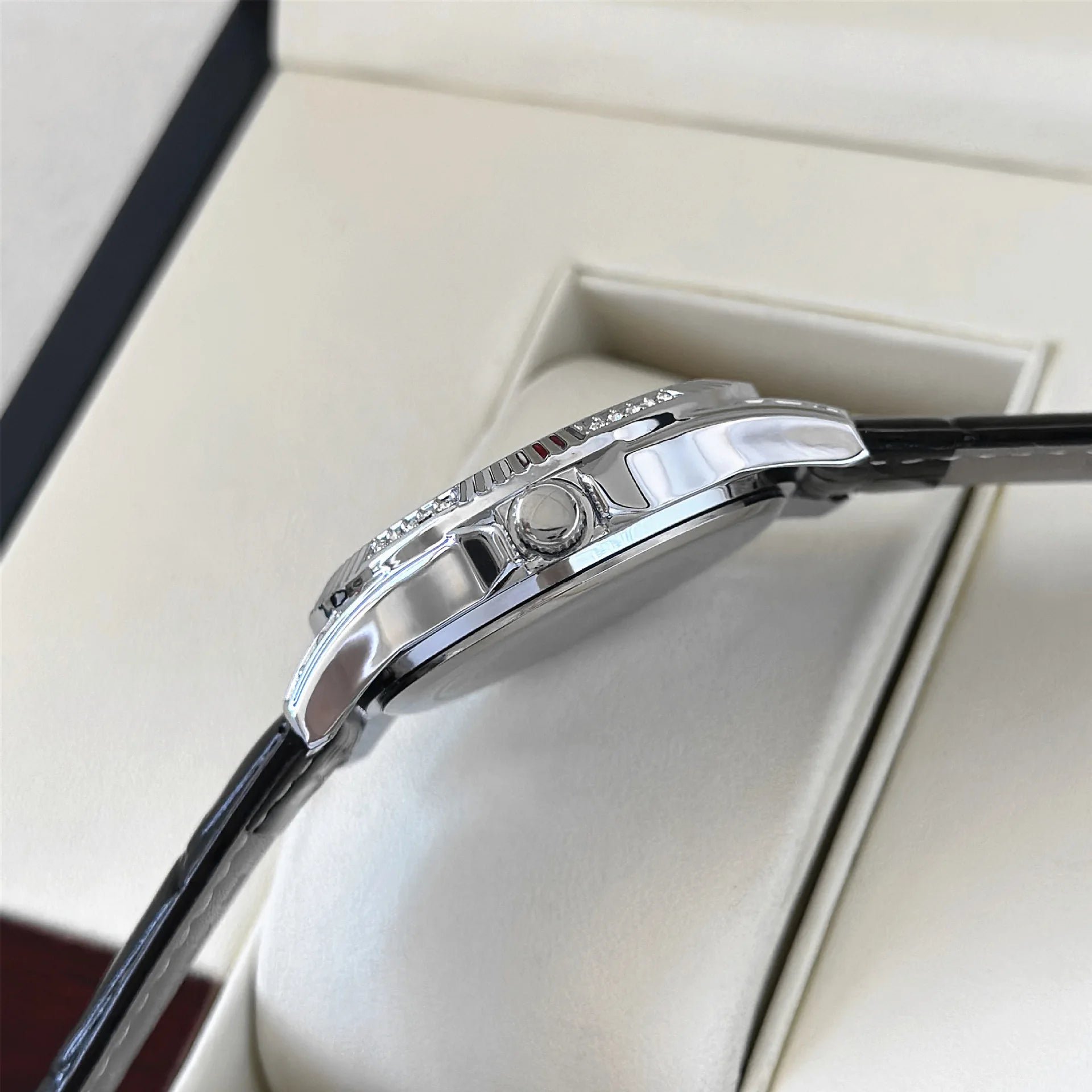 Quartz Watch New High-value Brand Men's Watches Cross-border Foreign Trade for Explosive Fashion Rhinestones Light Luxury