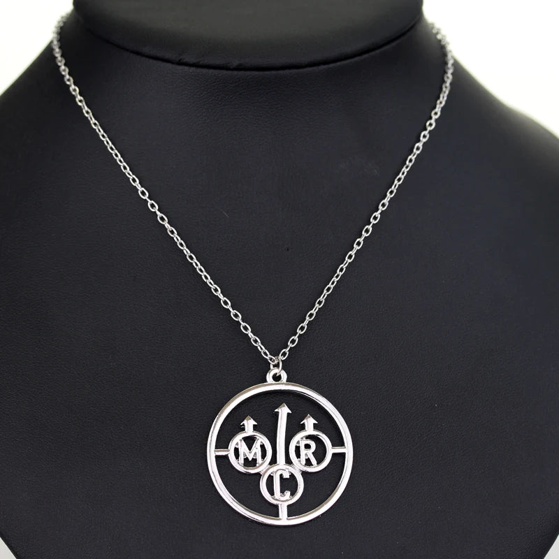 Punk Rock Band Necklace Fashion Gothic Sexy Pop Star Singer Music Band Pendant Link Chain for Women Men Fans Gifts